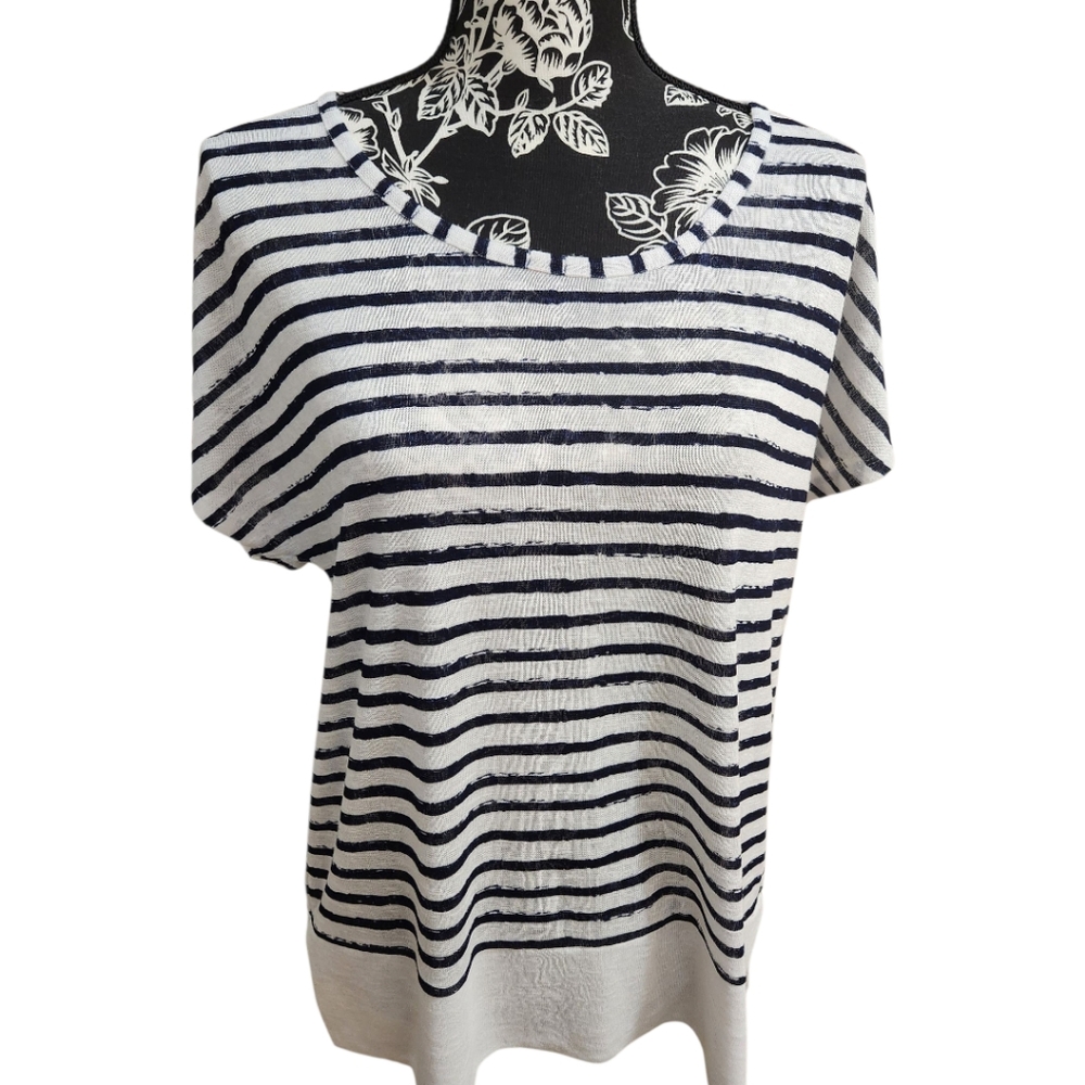 MARBLE Lightweight Capped Sleeves Top